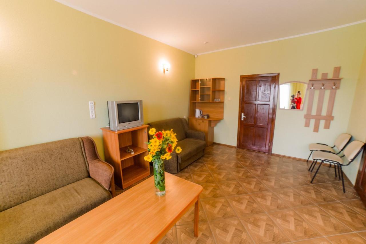 Отель Мелиоратор-Юг Koblevo Bagian luar foto