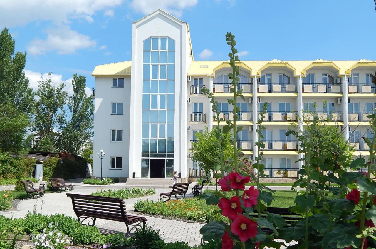 Отель Мелиоратор-Юг Koblevo Bagian luar foto