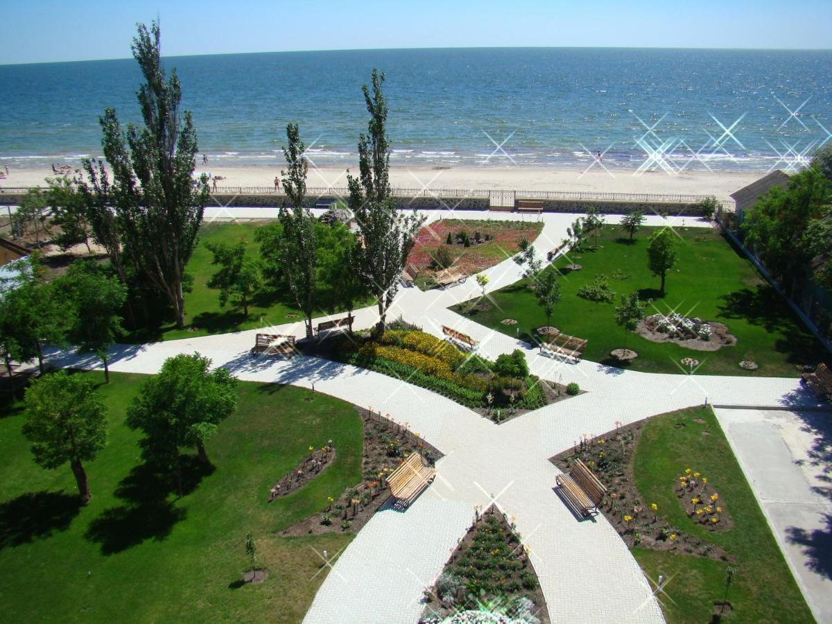 Отель Мелиоратор-Юг Koblevo Bagian luar foto